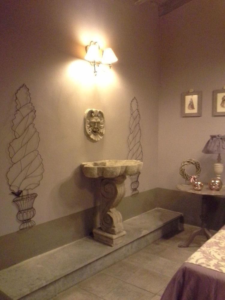 Residenza Teodorico Re B&B Viterbo Luaran gambar